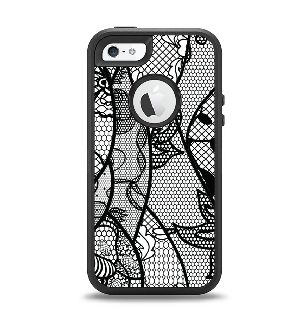 The Black and White Lace Design Apple iPhone 5-5s Otterbox Defender Case Skin Set