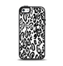 The Black and White Snow Leopard Pattern Apple iPhone 5-5s Otterbox Symmetry Case Skin Set