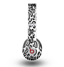 The Black and White Snow Leopard Pattern Skin for the Beats by Dre Original Solo-Solo HD Headphones