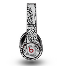The Black and White Spotted Hearts Skin for the Original Beats by Dre Studio Headphones