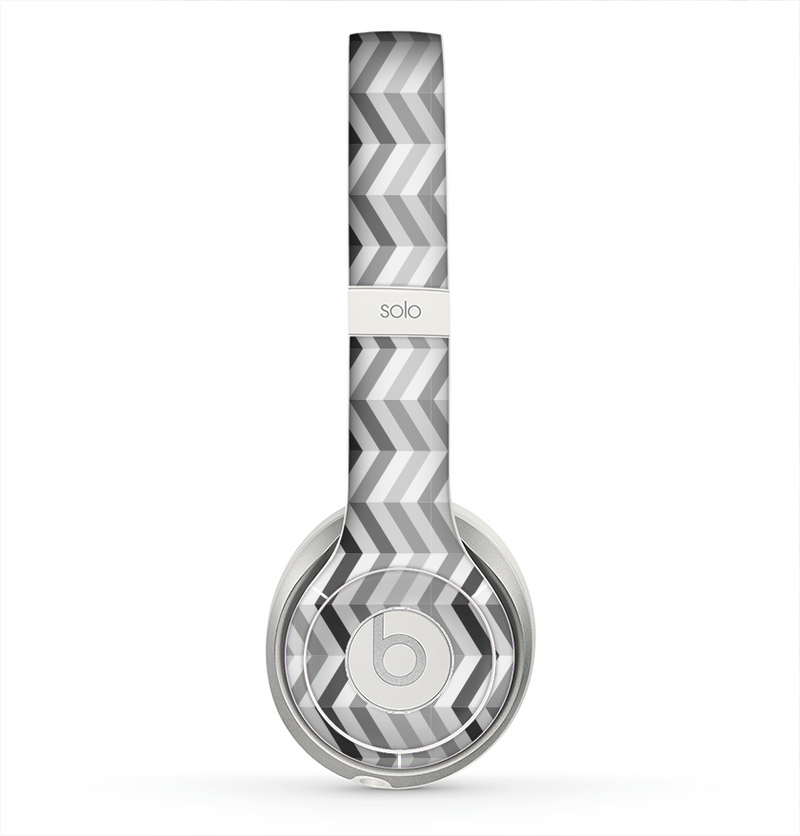 The Black and White Thin Lined ZigZag Pattern Skin for the Beats by Dre Solo 2 Headphones