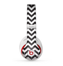The Black and White Zigzag Chevron Pattern Skin for the Beats by Dre Studio (2013+ Version) Headphones