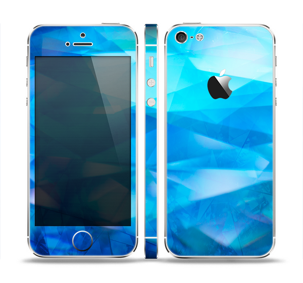 The Blue Abstract Crystal Pattern Skin Set for the Apple iPhone 5