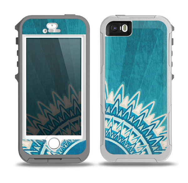 The Blue Spiked Orb Pattern V3 Skin for the iPhone 5-5s OtterBox Preserver WaterProof Case