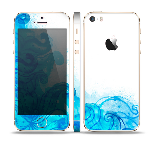 The Blue Water Color Flowers Skin Set for the Apple iPhone 5s