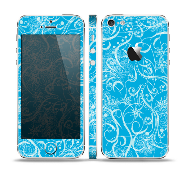 The Blue & White Abstract Swirly Pattern Skin Set for the Apple iPhone 5