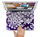 The Blue & White Delicate Pattern Skin Set for the Apple MacBook Pro 15" with Retina Display