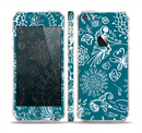 The Blue & White Floral Sketched Lace Patterns v21 Skin Set for the Apple iPhone 5s