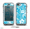 The Blue & White Hawaiian Floral Pattern V4 Skin for the iPhone 5c nüüd LifeProof Case