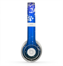 The Blue & White Rain Shimmer Strips Skin for the Beats by Dre Solo 2 Headphones