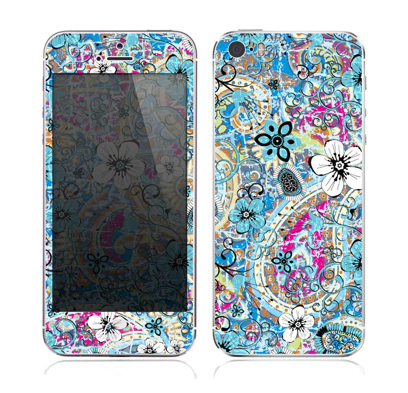 The Blue and White Floral Laced Pattern Skin for the Apple iPhone 5s