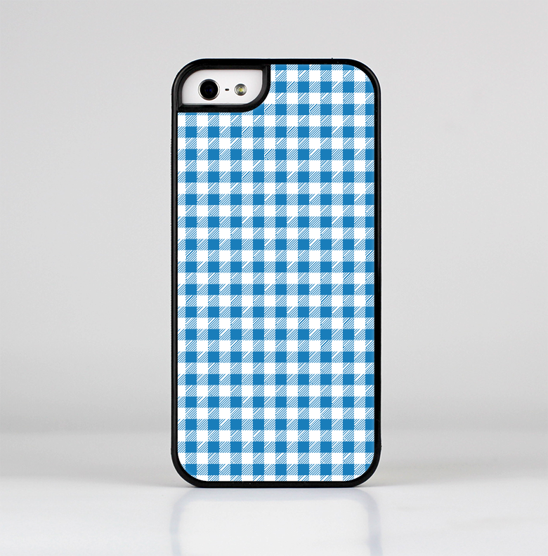 The Blue and White Woven Plaid Pattern Skin-Sert for the Apple iPhone 5-5s Skin-Sert Case