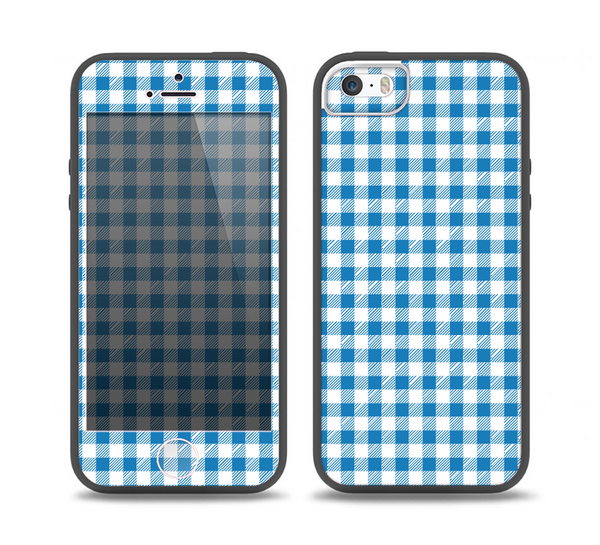 The Blue and White Woven Plaid Pattern Skin Set for the iPhone 5-5s Skech Glow Case