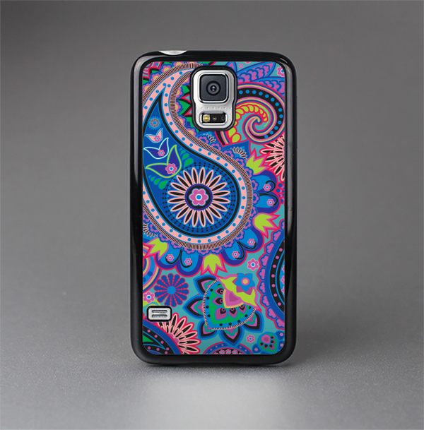 The Bold Colorful Paisley Pattern Skin-Sert Case for the Samsung Galaxy S5