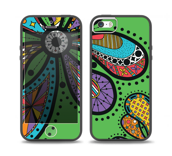 The Bold Paisley Flower Skin Set for the iPhone 5-5s Skech Glow Case