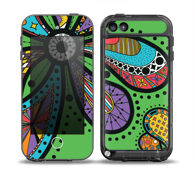 The Bold Paisley Flower Skin for the iPod Touch 5th Generation frē LifeProof Case