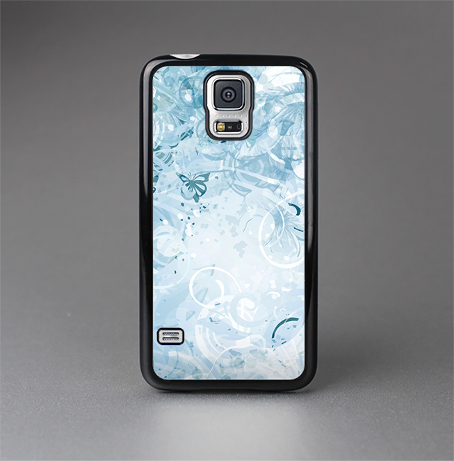 The Bright Light Blue Swirls with Butterflies Skin-Sert Case for the Samsung Galaxy S5