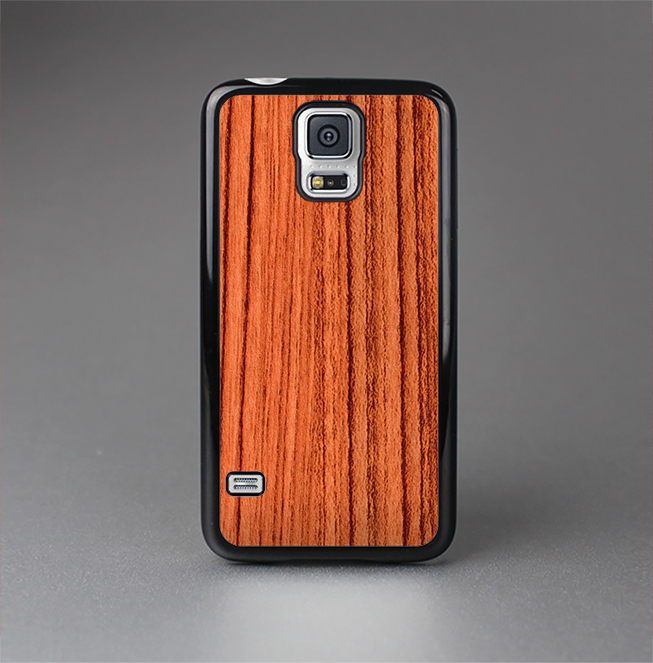 The Bright Red & Black Grained Wood Skin-Sert Case for the Samsung Galaxy S5