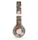 The Cartoon Muddy Pigs copy Skin for the Beats by Dre Solo 2 Headphones