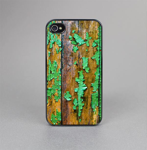 The Chipped Bright Green Wood Skin-Sert for the Apple iPhone 4-4s Skin-Sert Case