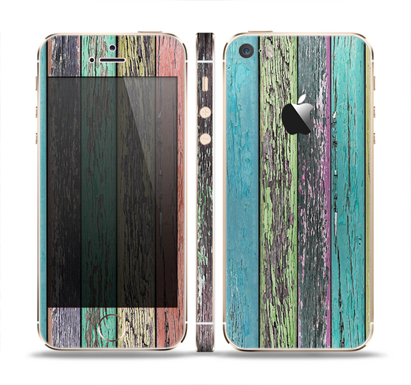 The Chipped Pastel Paint on Wood Skin Set for the Apple iPhone 5s