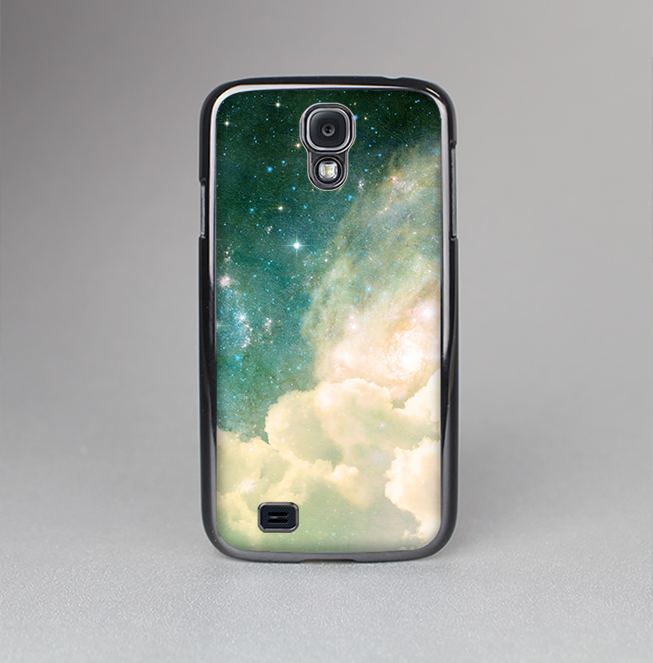 The Cloudy Abstract Green Nebula Skin-Sert Case for the Samsung Galaxy S4