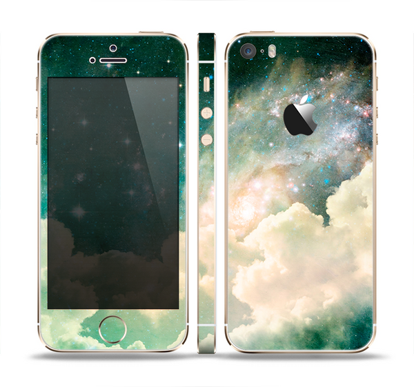 The Cloudy Abstract Green Nebula Skin Set for the Apple iPhone 5s