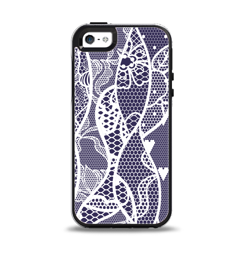 The Dark Blue & White Lace Design Apple iPhone 5-5s Otterbox Symmetry Case Skin Set