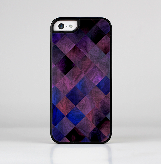 The Dark Purple Highlighted Tile Pattern Skin-Sert for the Apple iPhone 5c Skin-Sert Case