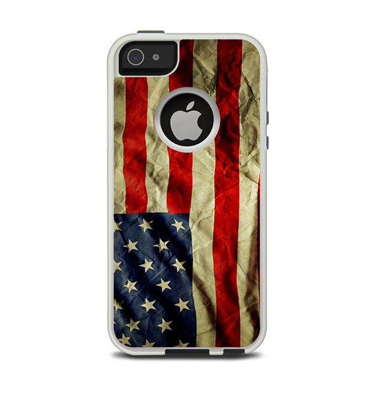 The Dark Wrinkled American Flag Apple iPhone 5-5s Otterbox Commuter Case Skin Set