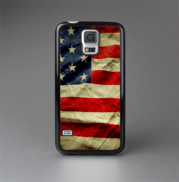 The Dark Wrinkled American Flag Skin-Sert Case for the Samsung Galaxy S5