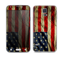 The Dark Wrinkled American Flag Skin For the Samsung Galaxy S5