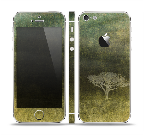 The Deep Green Tree Pastel Painting Skin Set for the Apple iPhone 5