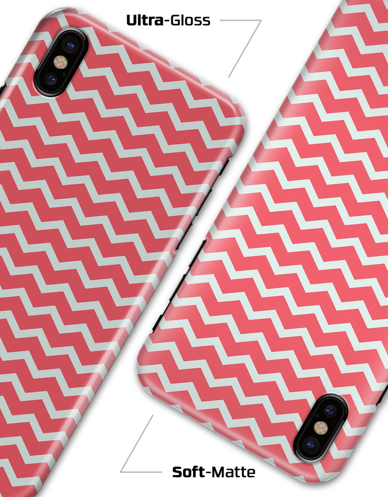 The Deep Pink and White Chevron Pattern - iPhone X Clipit Case
