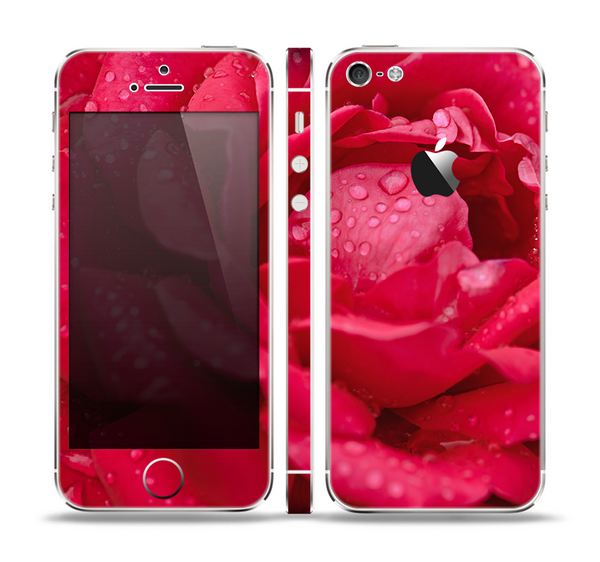The Drenched Red Rose Skin Set for the Apple iPhone 5