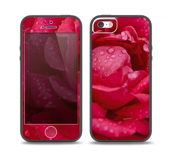 The Drenched Red Rose Skin Set for the iPhone 5-5s Skech Glow Case