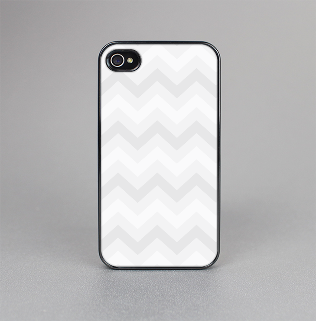 The Faded White Zigzag Chevron Pattern Skin-Sert for the Apple iPhone 4-4s Skin-Sert Case