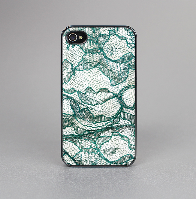 The Gentle Green Wrinkled Lace Skin-Sert for the Apple iPhone 4-4s Skin-Sert Case