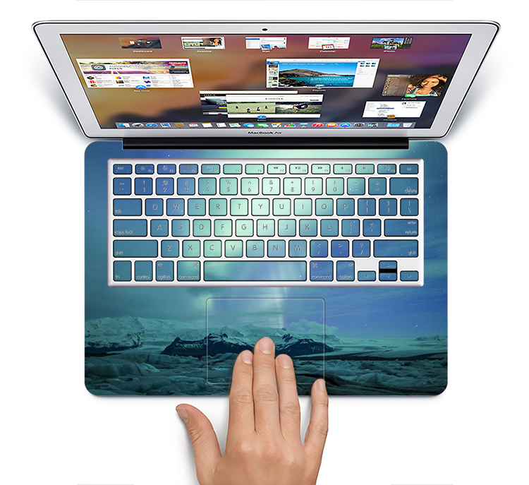 The Glowing Northern Lights Skin Set for the Apple MacBook Pro 15" with Retina Display
