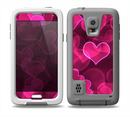 The Glowing Pink Outlined Hearts Skin for the Samsung Galaxy S5 frē LifeProof Case