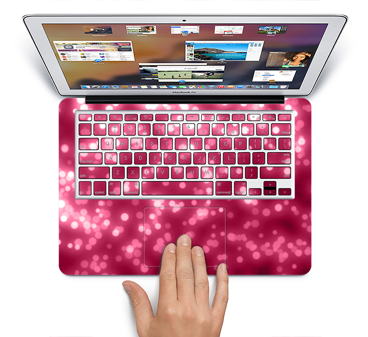 The Glowing Unfocused Pink Circles Skin Set for the Apple MacBook Pro 15" with Retina Display