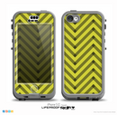 The Gold & Black Sketch Chevron Skin for the iPhone 5c nüüd LifeProof Case