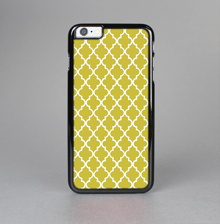 The Gold & White Seamless Morocan Pattern Skin-Sert for the Apple iPhone 6 Plus Skin-Sert Case