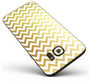 The_Gold_and_White_Chevron_Pattern_-_Galaxy_S7_Edge_-_V2.jpg