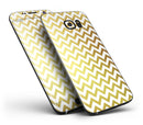 The_Gold_and_White_Chevron_Pattern_-_Galaxy_S7_Edge_-_V4.jpg