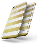 The Gold and White Horizontal Stripes - Skin-kit for the iPhone 8 or 8 Plus