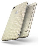 The Golden Honeycomb Pattern - Skin-kit for the iPhone 8 or 8 Plus