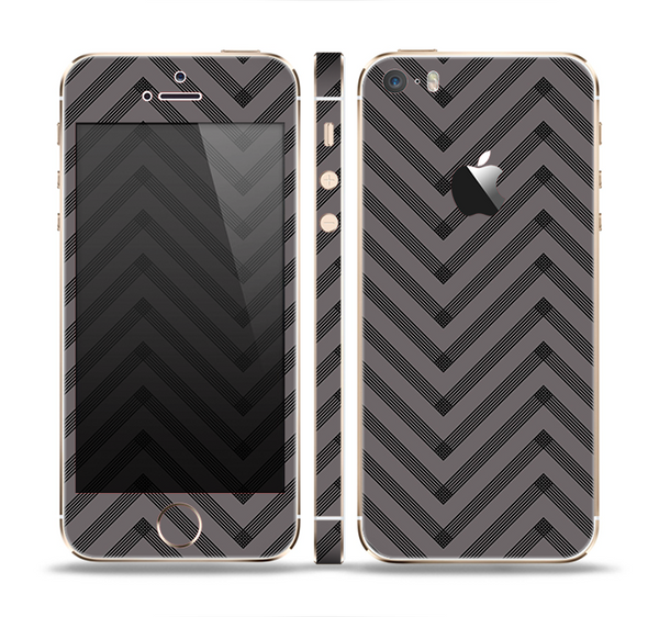 The Gray & Black Sketch Chevron Skin Set for the Apple iPhone 5s