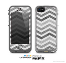 The Gray Toned Wide Vintage Chevron Pattern Skin for the Apple iPhone 5c LifeProof Case