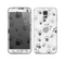 The Gray & White Large Paw Prints Skin For the Samsung Galaxy S5